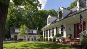 Ampersand Inn Front Door Carriage House photo