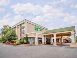 Holiday Inn Hotel and Suites Parsippany photo