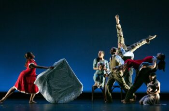 Experience The Hero Within: Carolyn Dorfman Dance