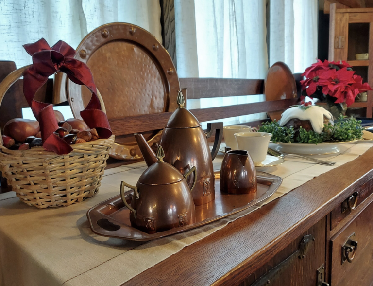 Log House Holiday Tour